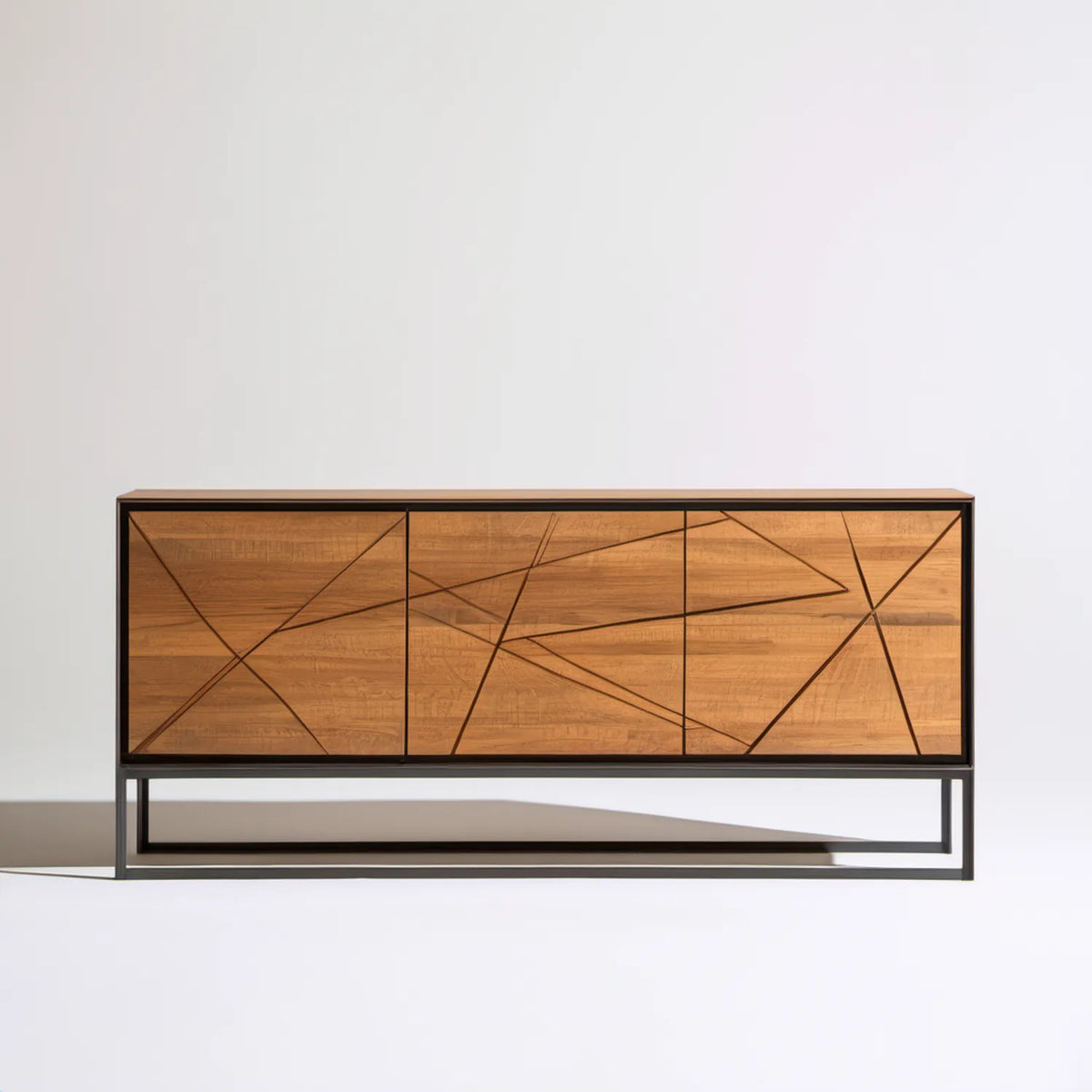 Kredens industrialny z litego drewna mango i stali, brązowo-czarny, 180 × 40 × 85 cm